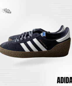 Adidas men sneakers size 11 US